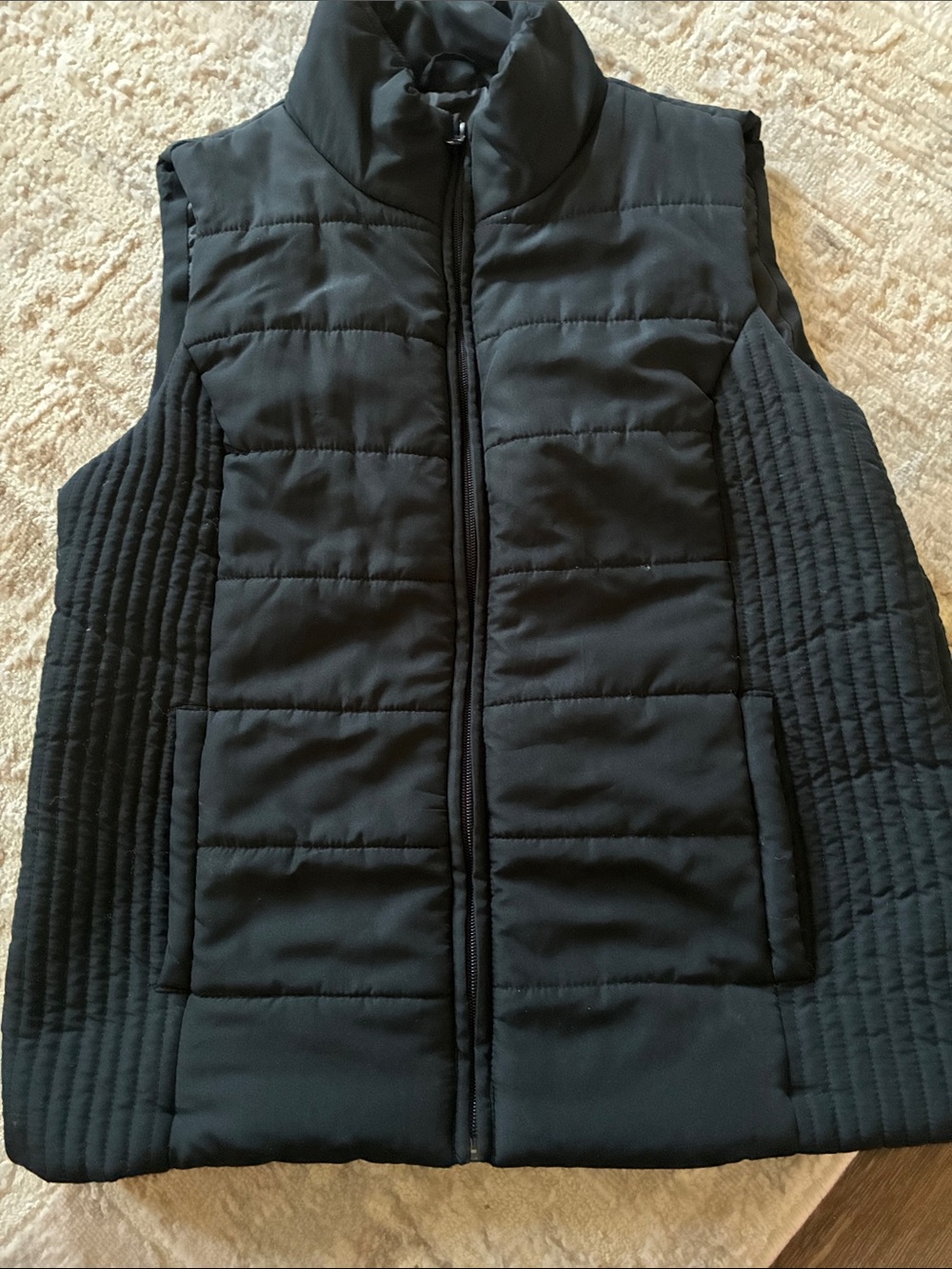Women’s New York &Co. Quilted Black Sleeveless Puffer Vest